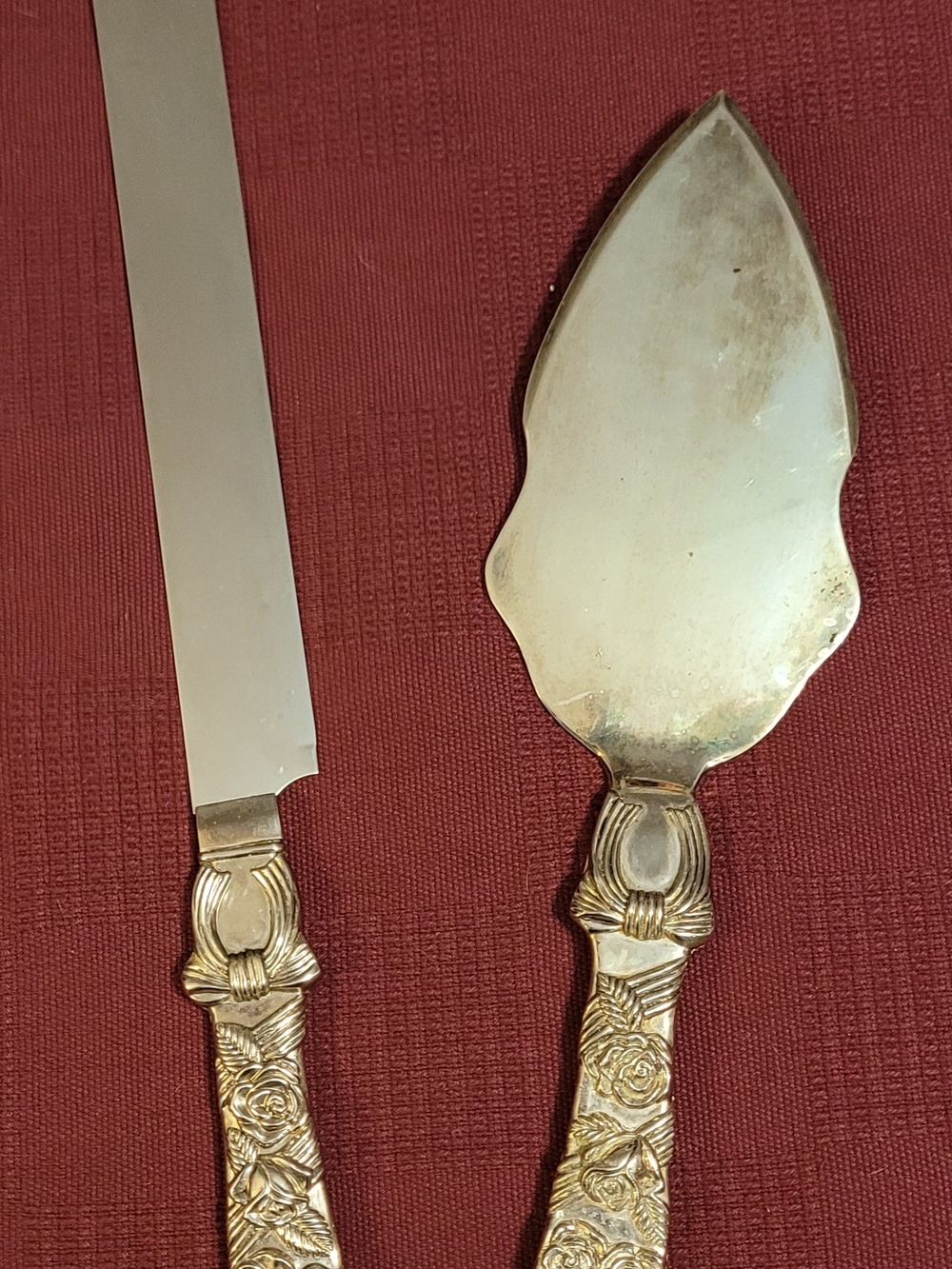 MiKASA Floral Cake Server and Knife Set - Elegant Home Accents